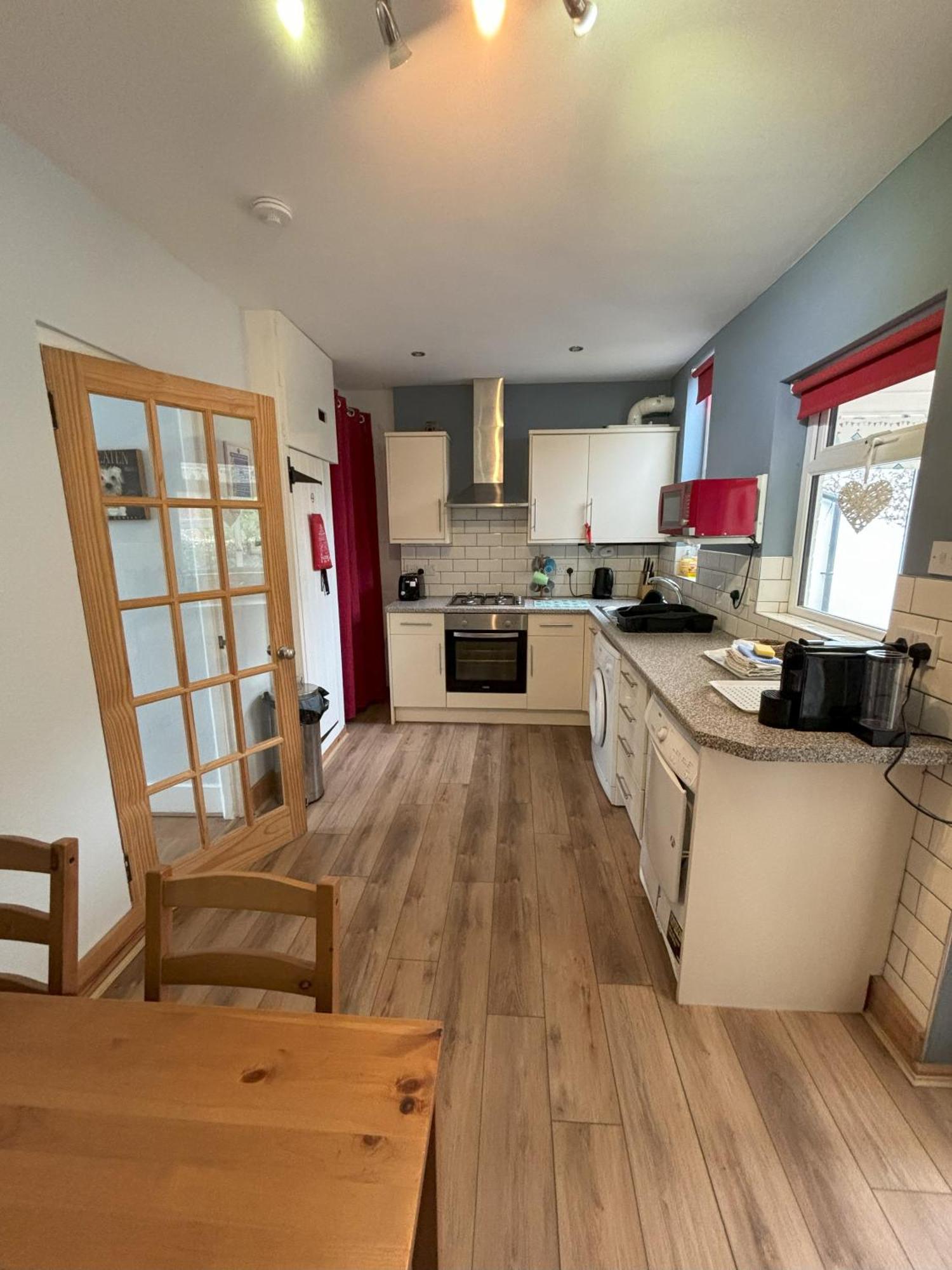 Downs Gate Cottage Истборн Екстериор снимка
