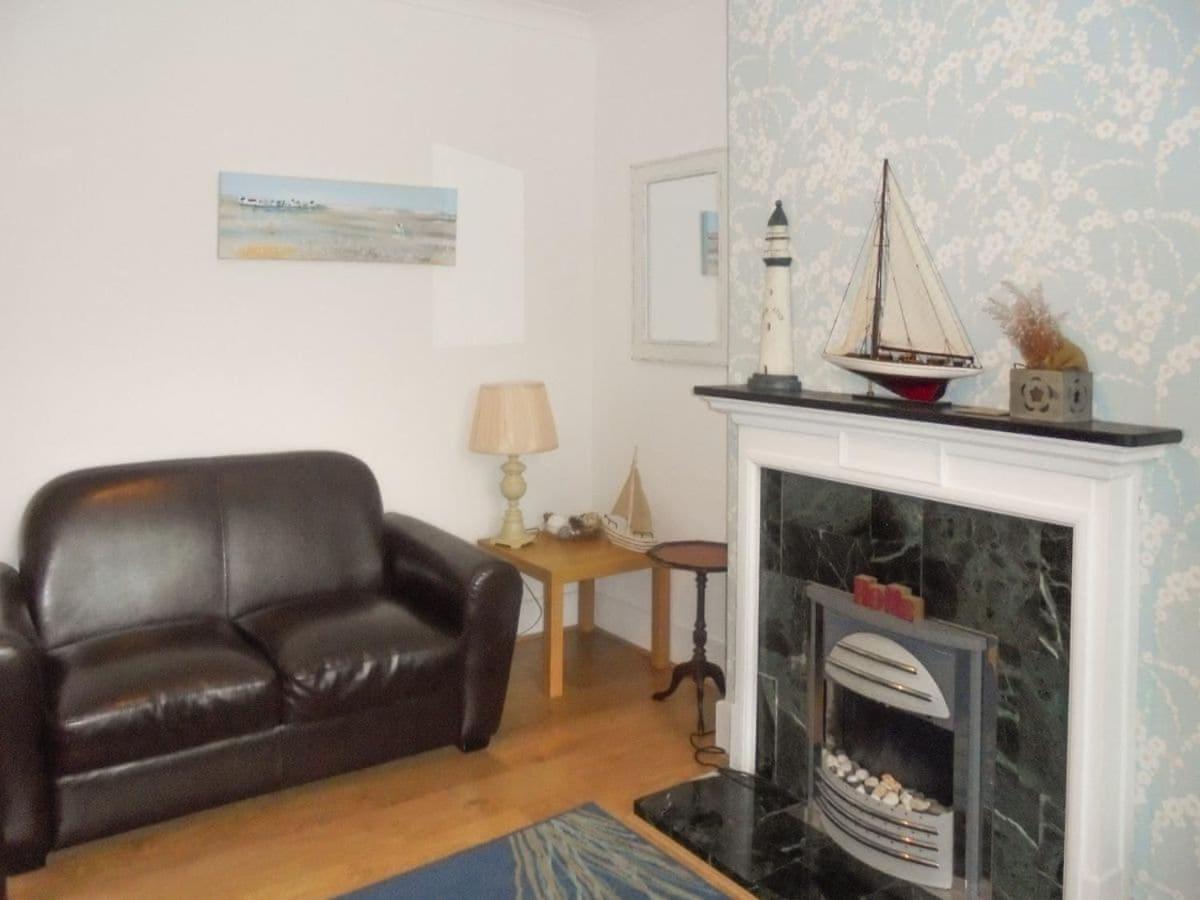 Downs Gate Cottage Истборн Екстериор снимка